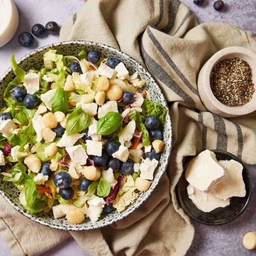 salad with goat cheese