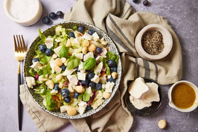 salad with goat cheese