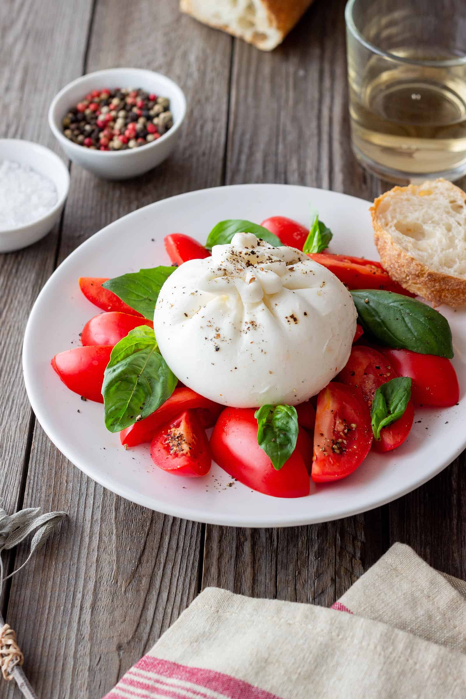 What is the difference between mozzarella and burrata?