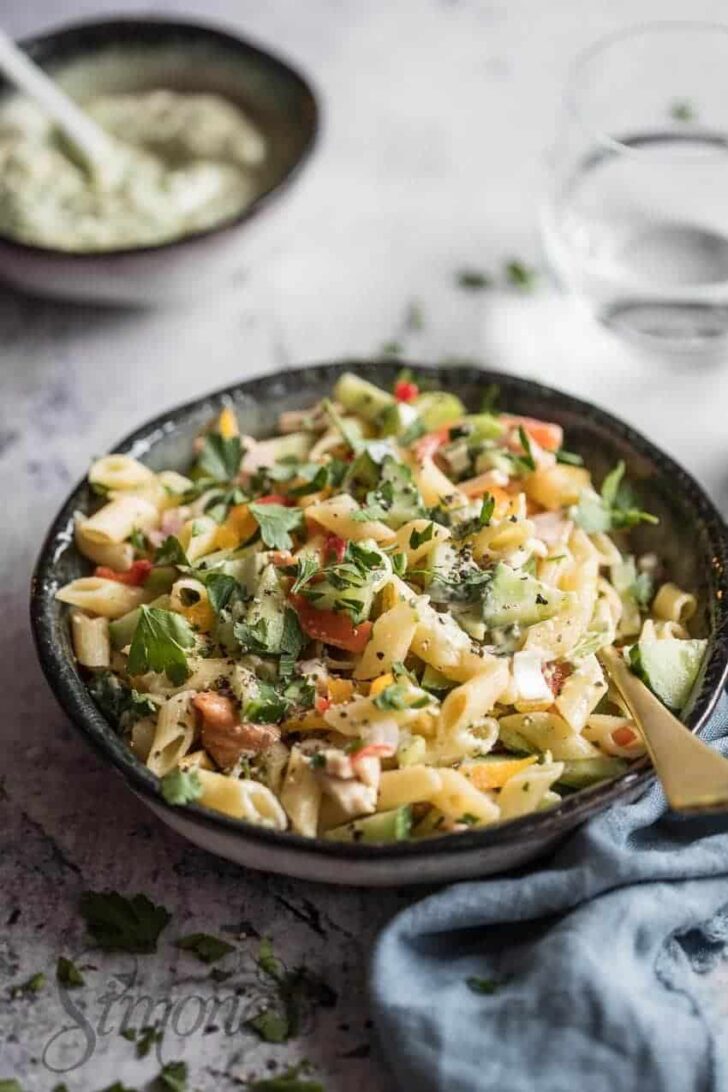 Pasta salad with chicken and pesto