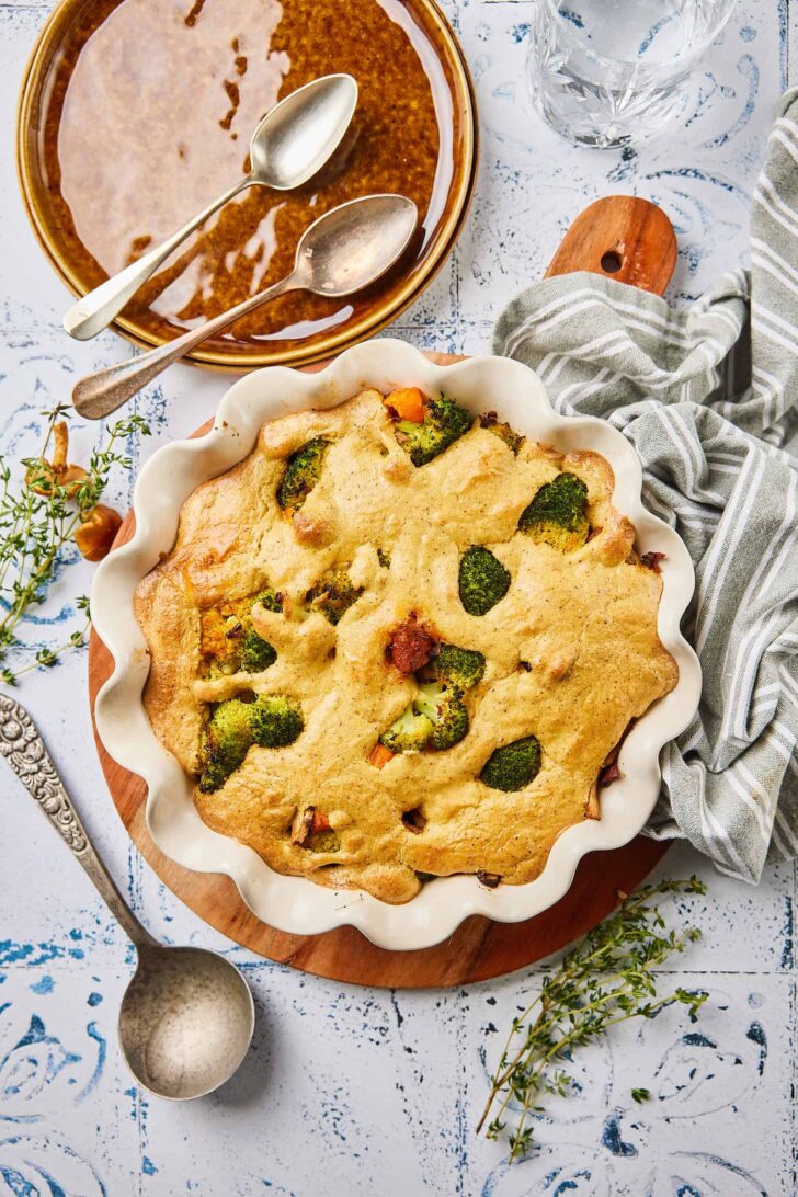 Baked broccoli with cashew sauce