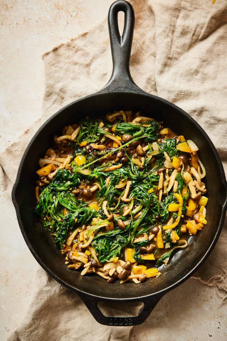 Purslane recipe with mushrooms