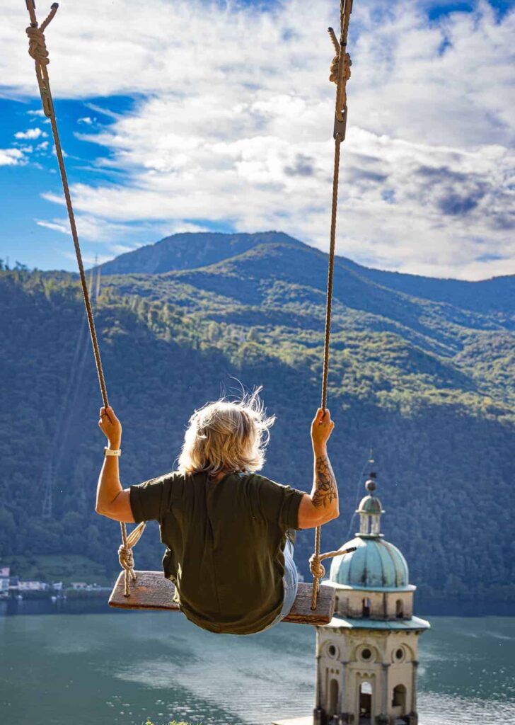 Swing the world at morcote