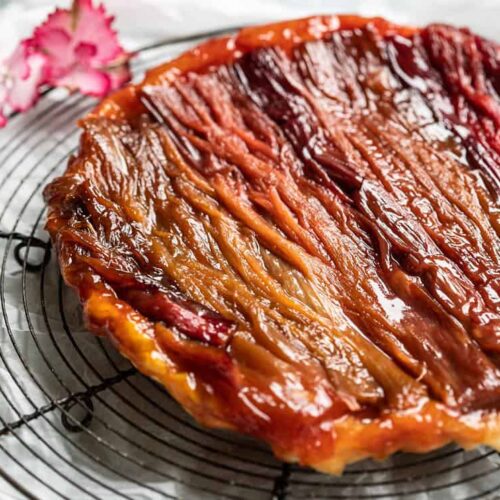 Rhubarb tarte tatin