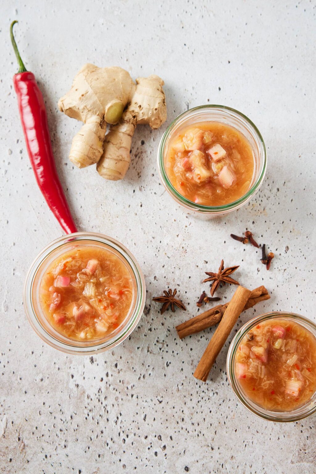 Rhubarb chutney