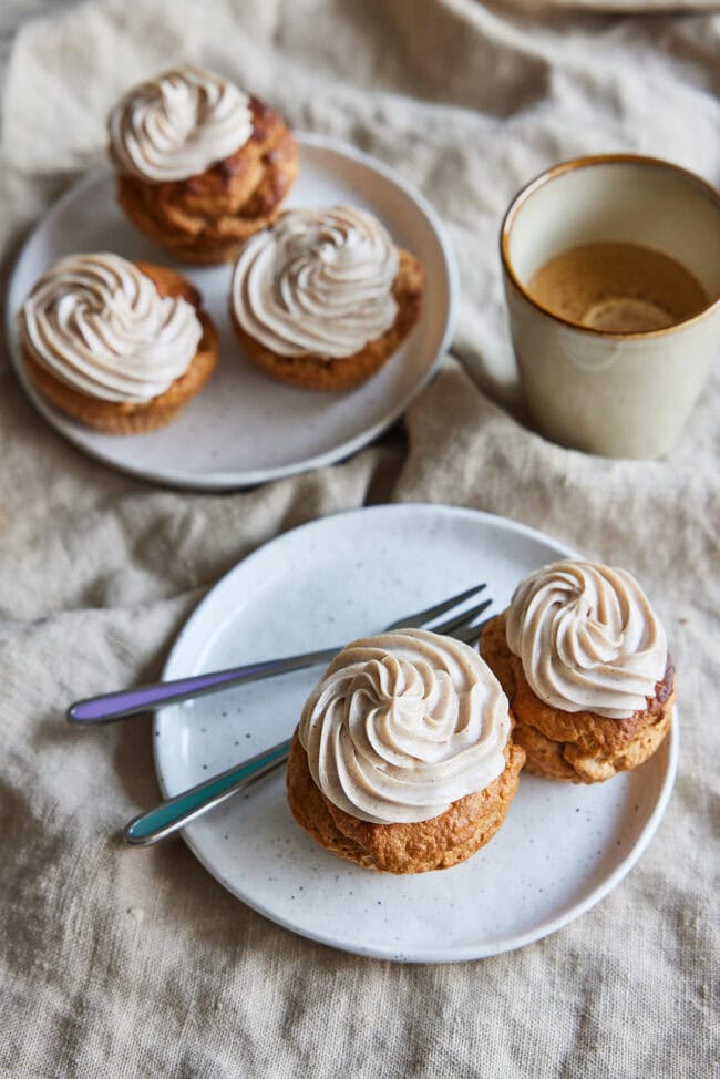 High-protein vanilla cake