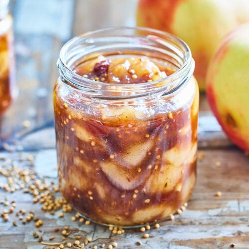 Apple chutney with pears