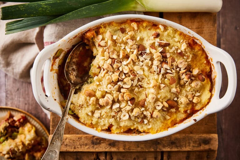 Leek casserole with minced meat