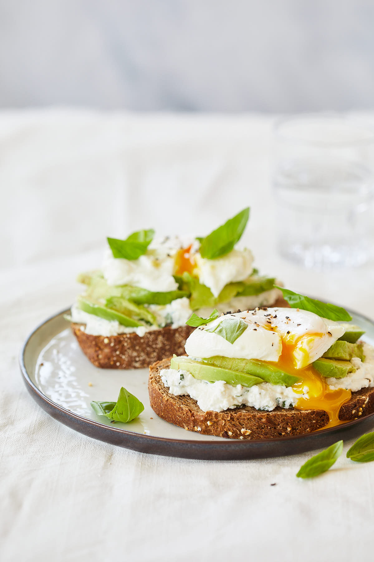 Avocado toast with egg