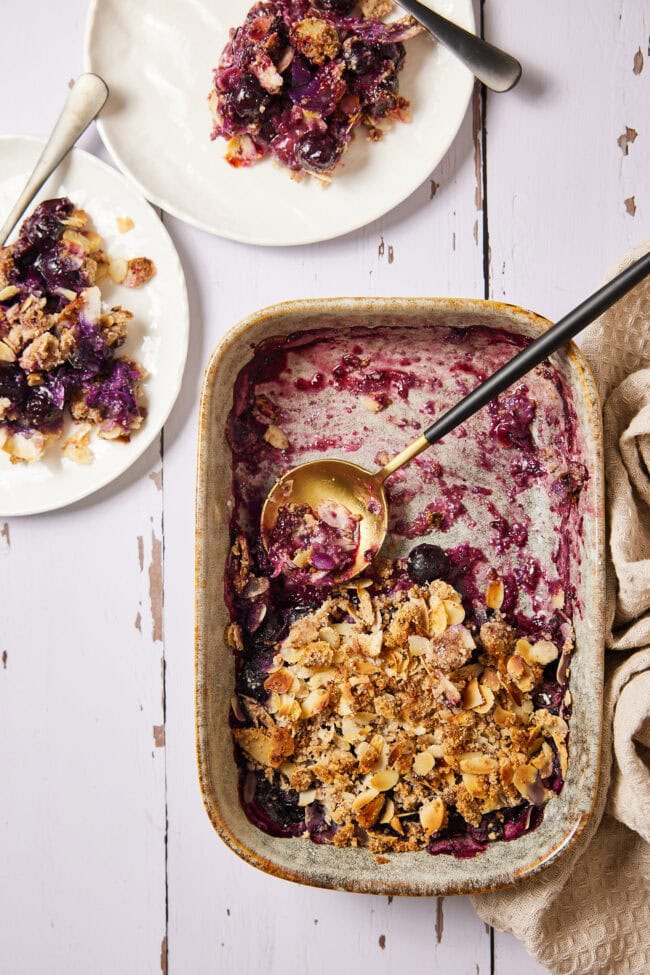 blueberry crumble recipe with little casserole dish