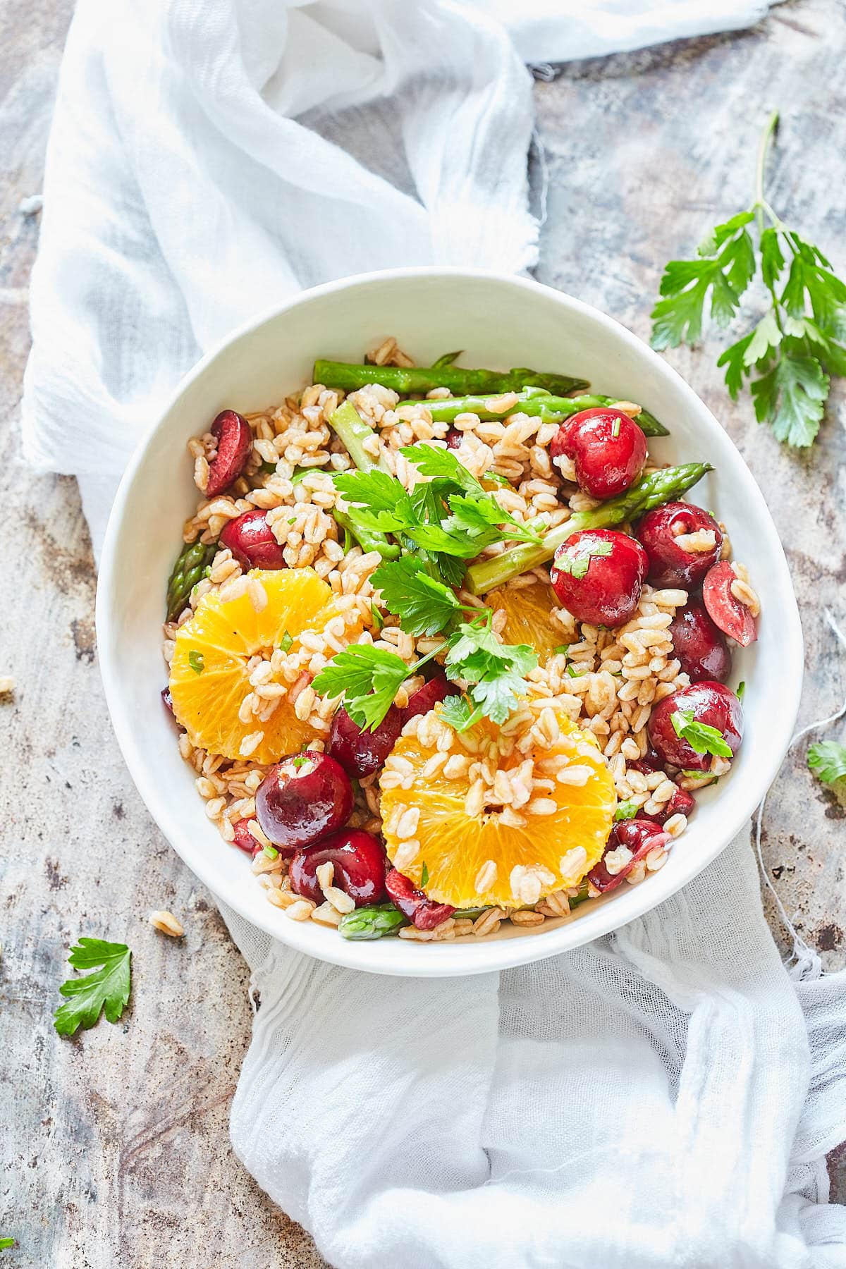 Spelt salad with cherries