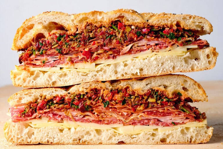 Muffuletta sandwich