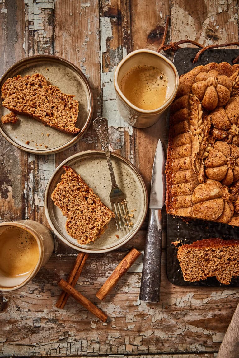 French honey spice cake
