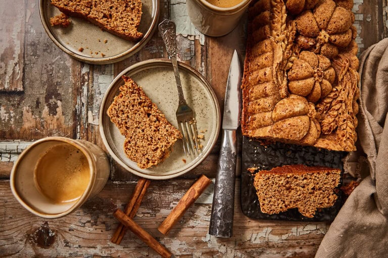 French honey spice cake